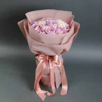 Букет из 15 роз Мемори Лейн