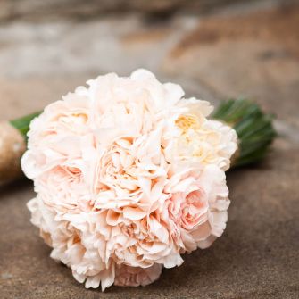 Букет нареченої з гвоздик