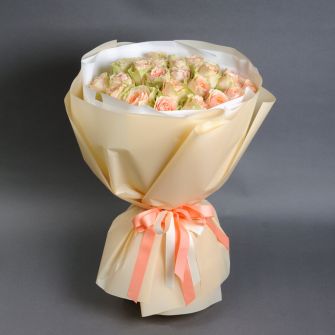 25 троянд Гравіті