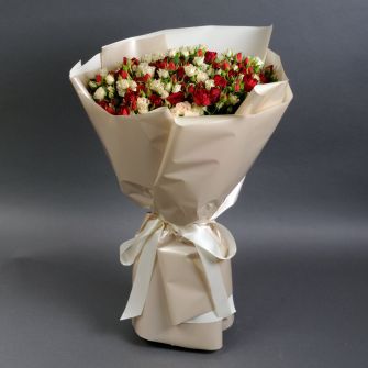 Букет із 29 троянд спрей