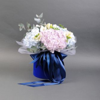 Композиція у оксамитовій коробці "Сапфір"