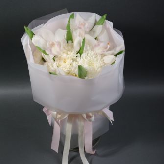 Букет "Білий туман" з орхідеями