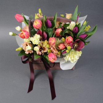 Композиція "Барвиста симфонія весни"