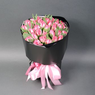 Букет из пионообразных тюльпанов "Черный опал"