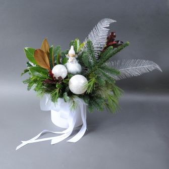 Композиція "Срібна чарівниця"