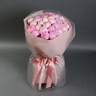 Букет півоній Сара Бернар