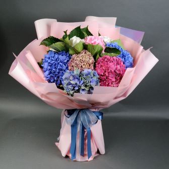 Букет із 11 гортензій