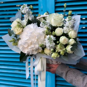 Композиція у кошику "Прованс" біла