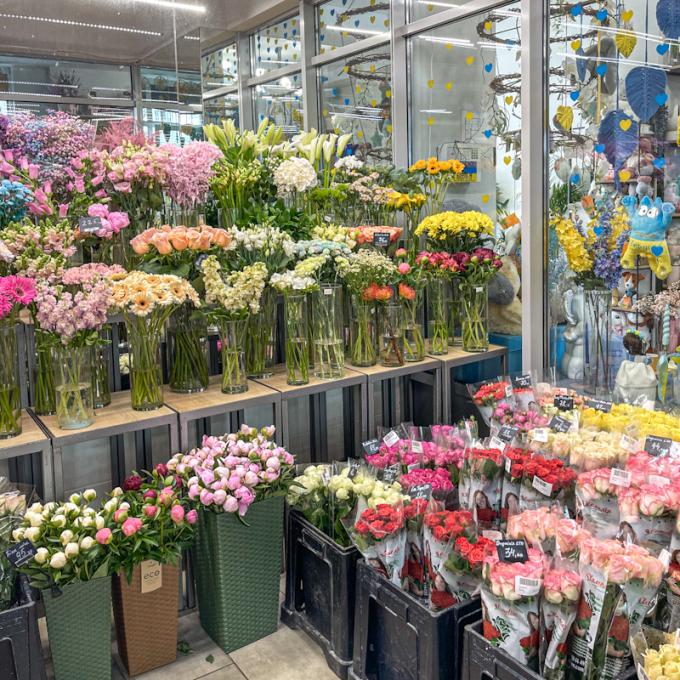 Флористичний салон «Камелія» Пчілки